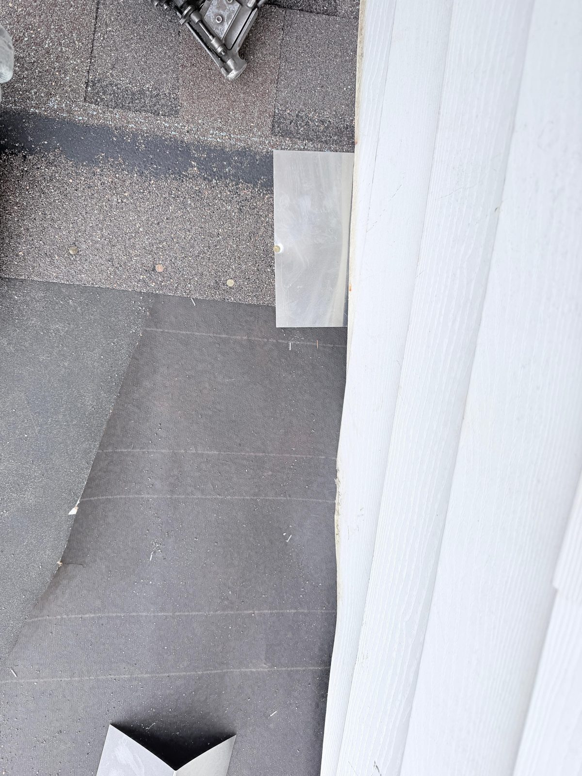 Step flashing detail